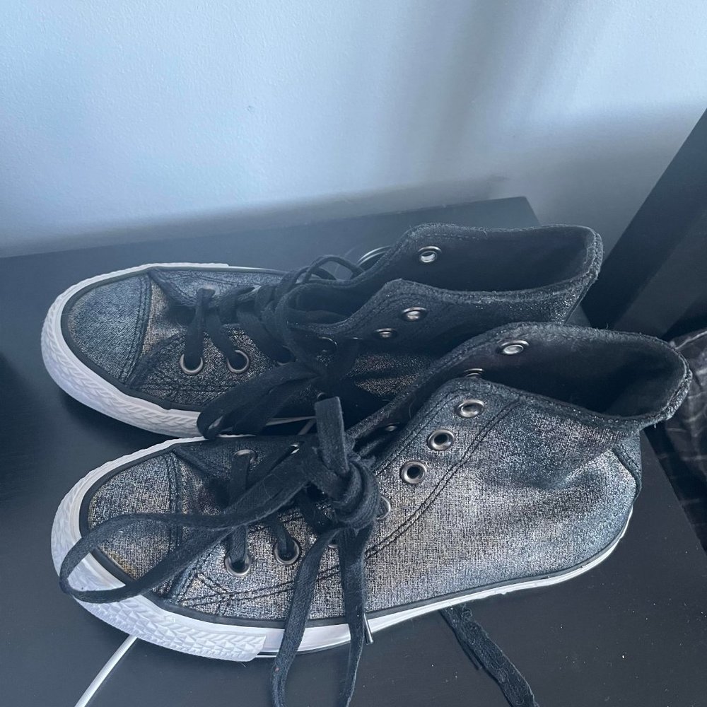 RARE Metallic Converse Size 6 Brand New